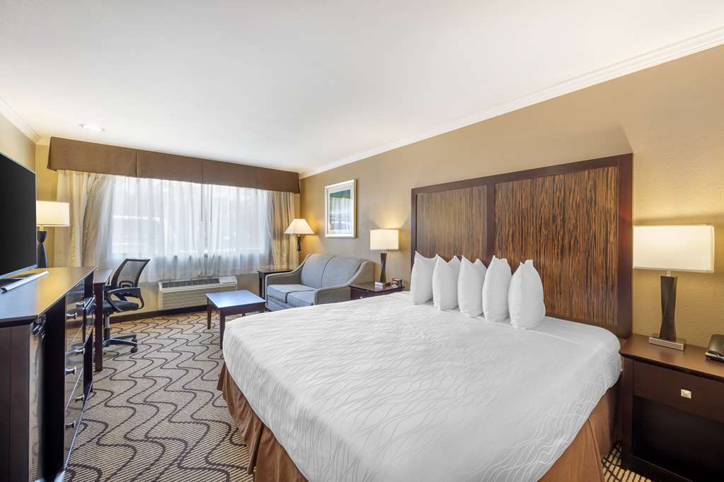 Фото Best Western Plus Orchid Hotel & Suites