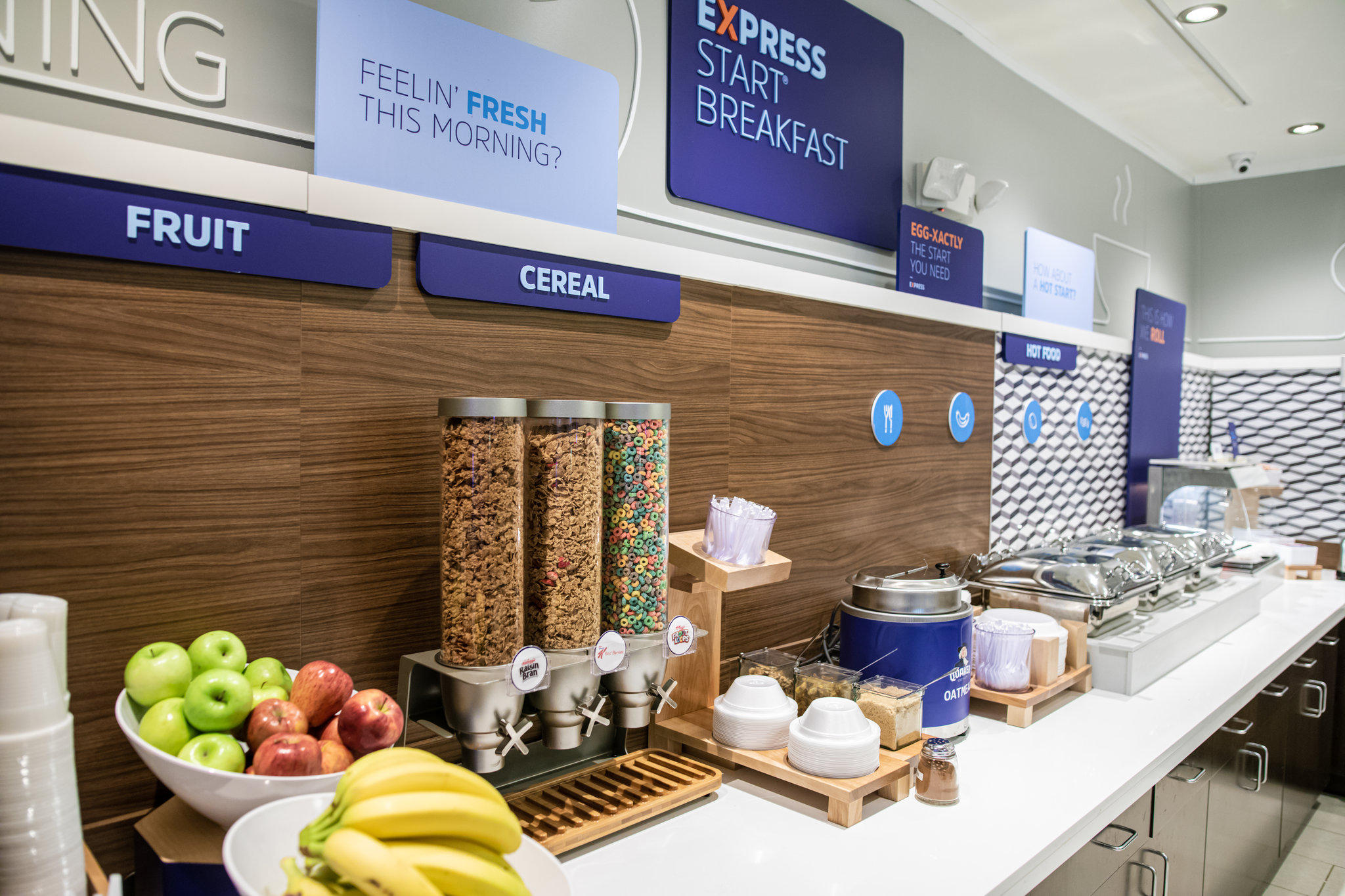 Фото Holiday Inn Express Hotel & Suites Chicago - Libertyville, an Ihg Hotel