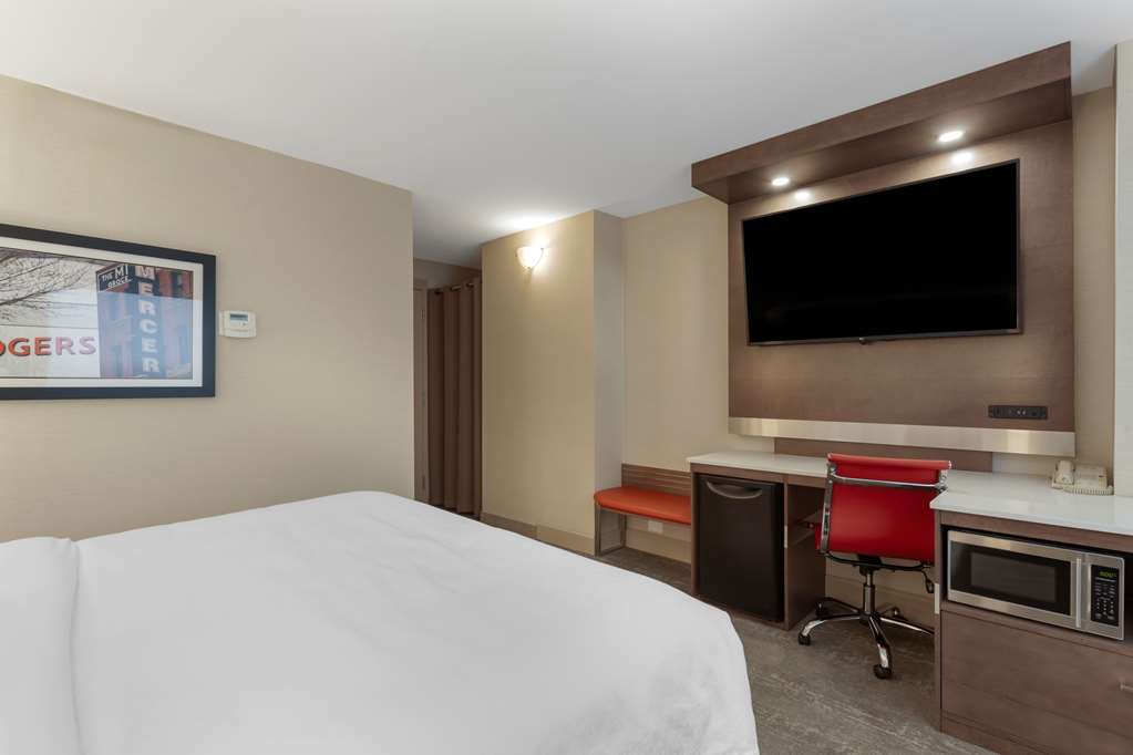 Фото Best Western City Centre Inn