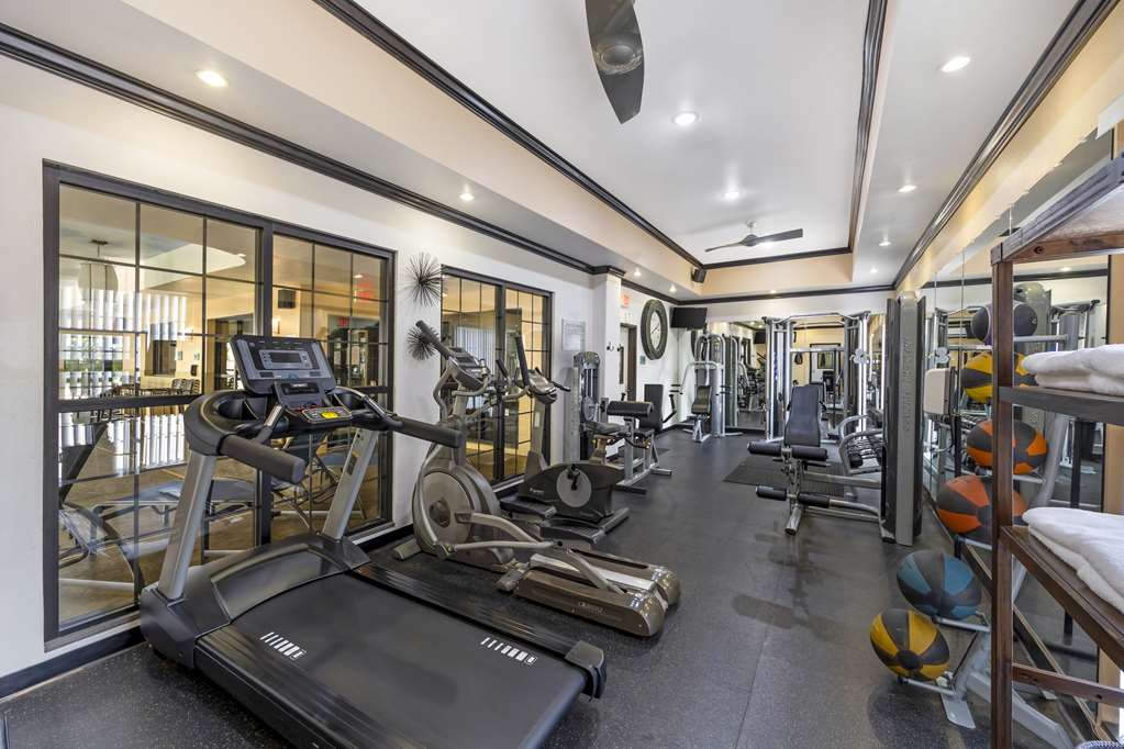 Фото Best Western Plus Emerald Inn & Suites