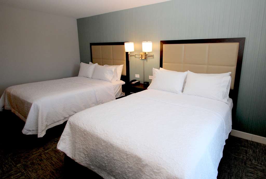 Фото Hampton Inn Suffolk
