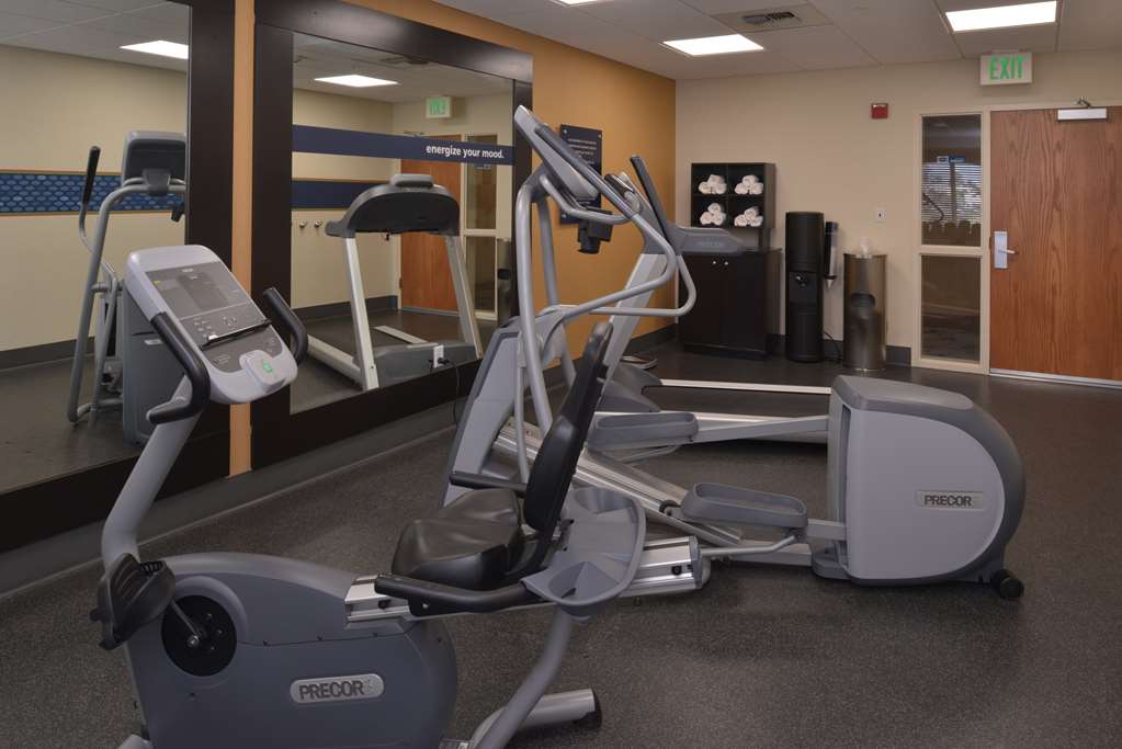Фото Hampton Inn & Suites Bakersfield North-Airport