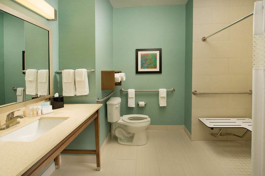 Фото Hampton Inn Lake Charles