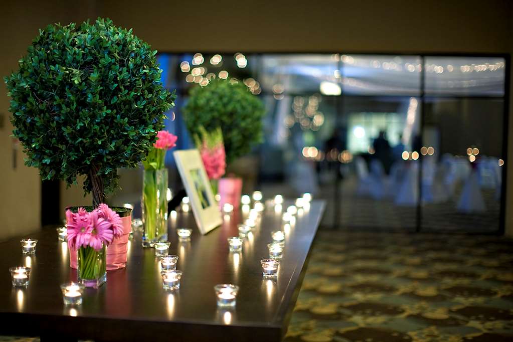 Фото DoubleTree by Hilton Hotel St. Paul Downtown