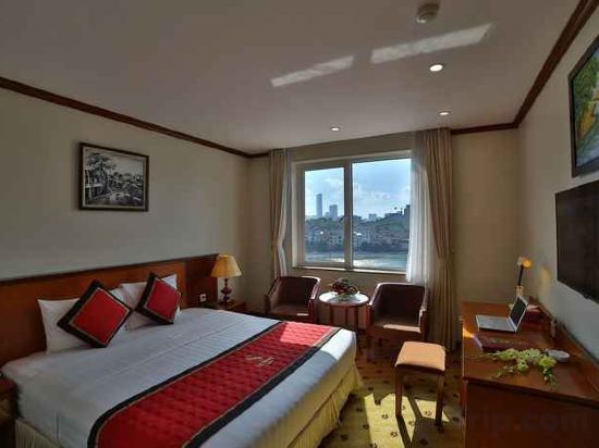 Фото Sunny Hotel 1