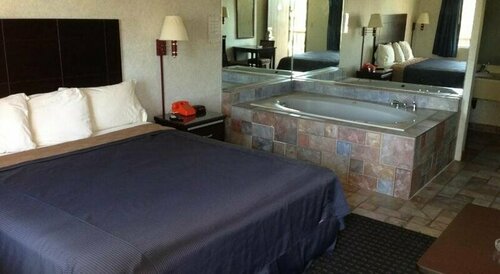 Гостиница Del Amo Inn в Редондо-Бич