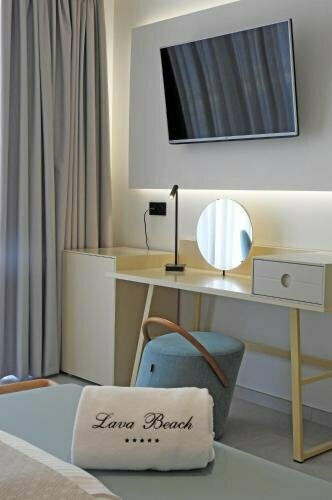 Гостиница Hotel Lava Beach в Тиасе