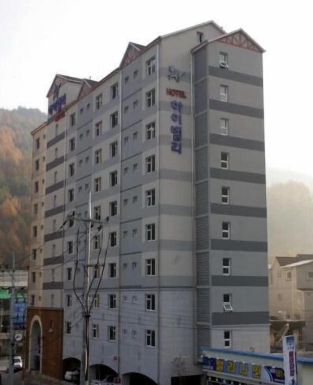 Фото High Valley Hotel