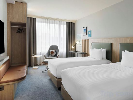 Фото Courtyard by Marriott Zurich North