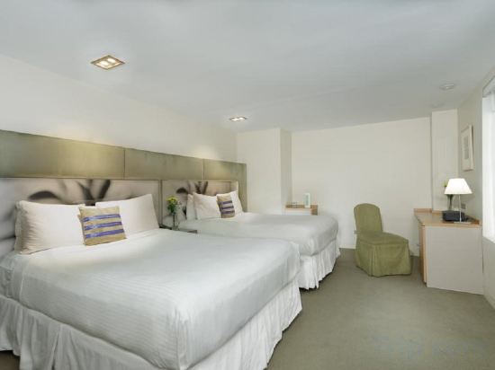 Фото The Shoreham Hotel