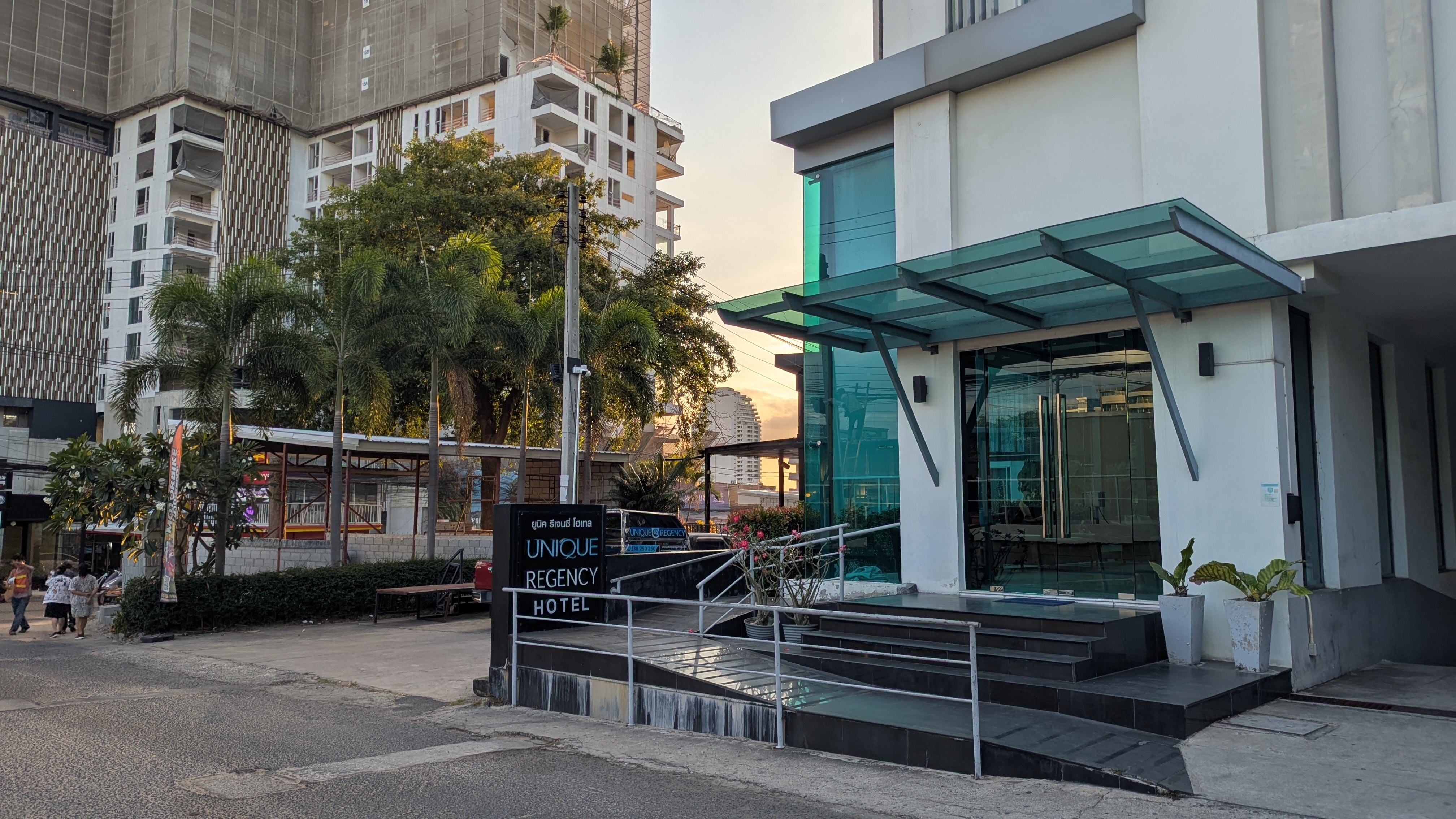Фото Unique Regency Pattaya