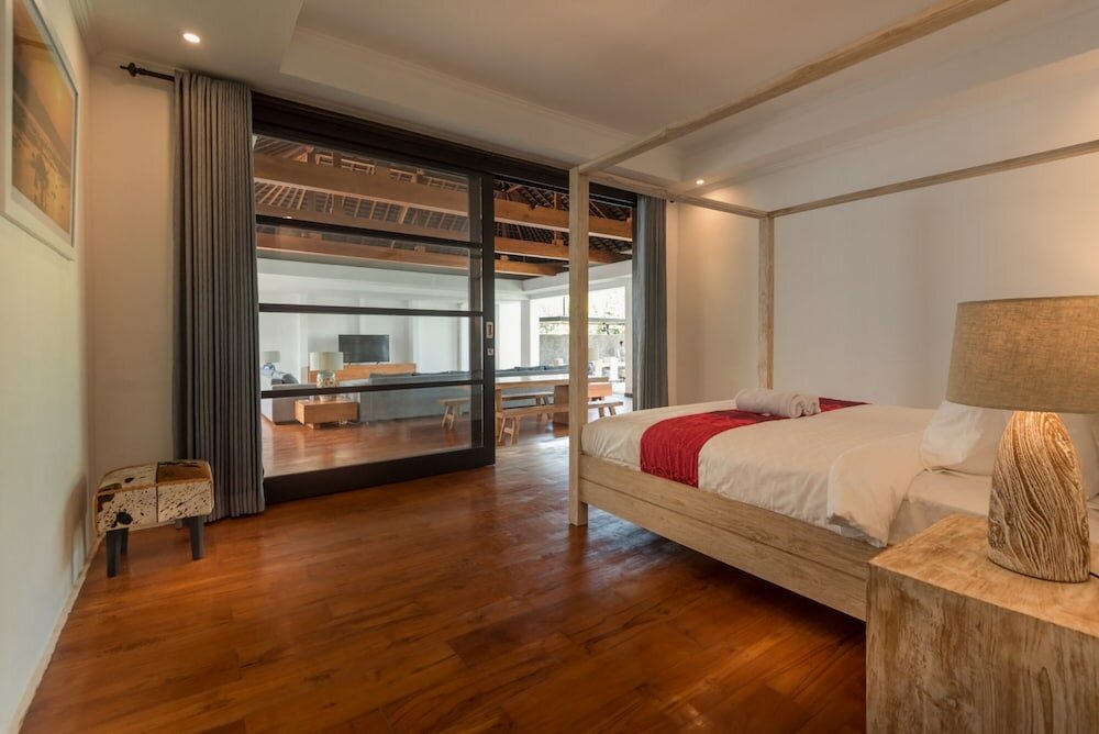 Фото The Christina Estate