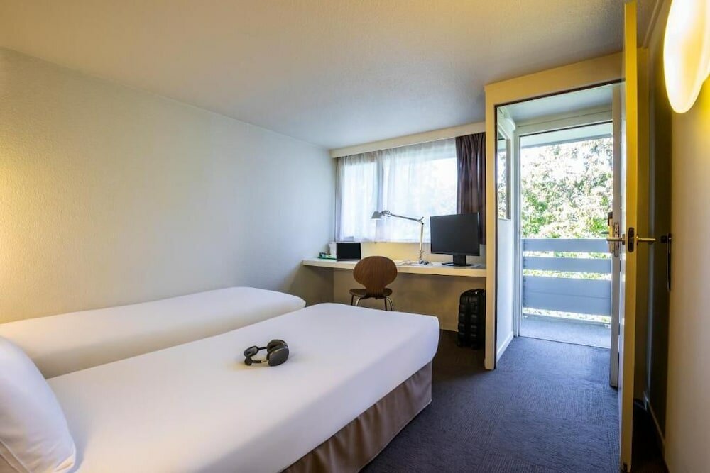 Фото Hotel Campanile Beauvais