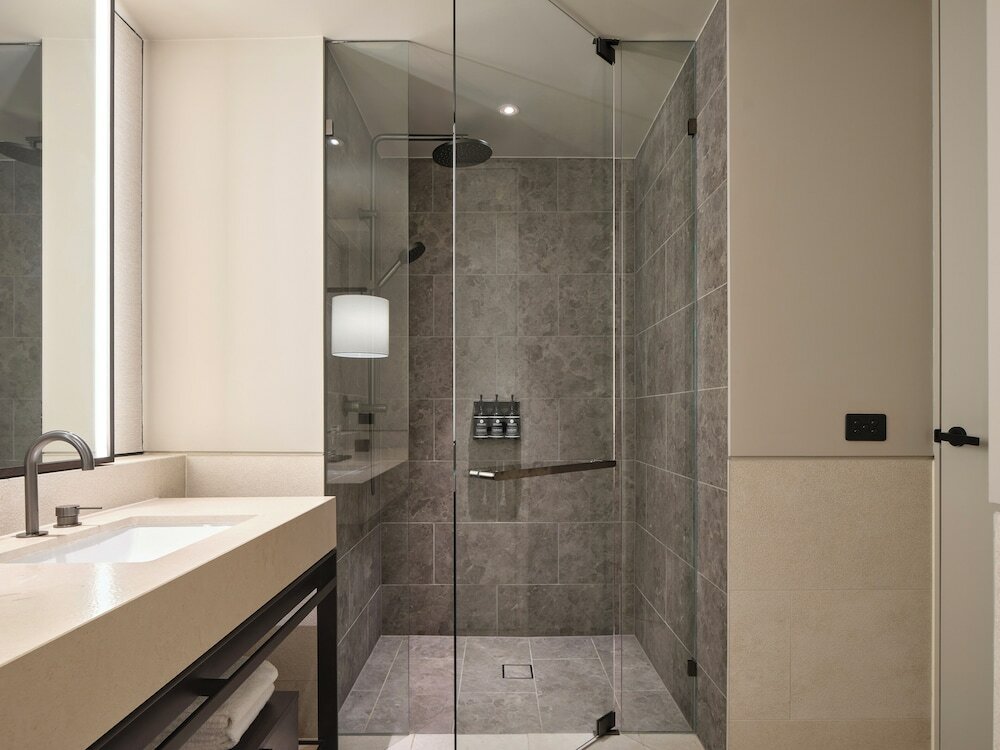 Фото Hotel Realm