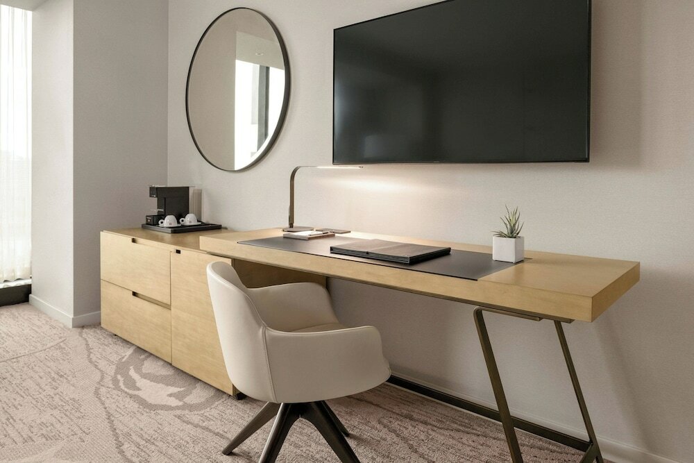 Фото Jw Marriott Parq Vancouver