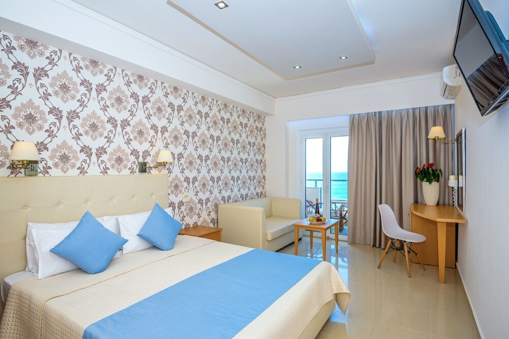 Фото Themis Beach Hotel