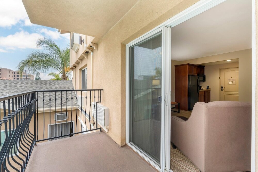 Фото Comfort Inn Cockatoo near Lax Airport