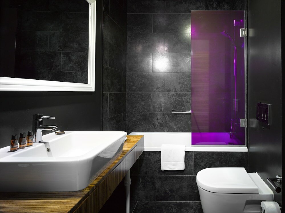 Фото The Icon Hotel & Lounge