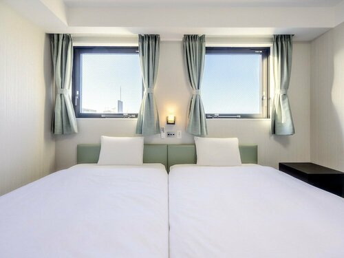 Внешний вид отеля Hotel Wing International Himeji в Химедзях, фото 4