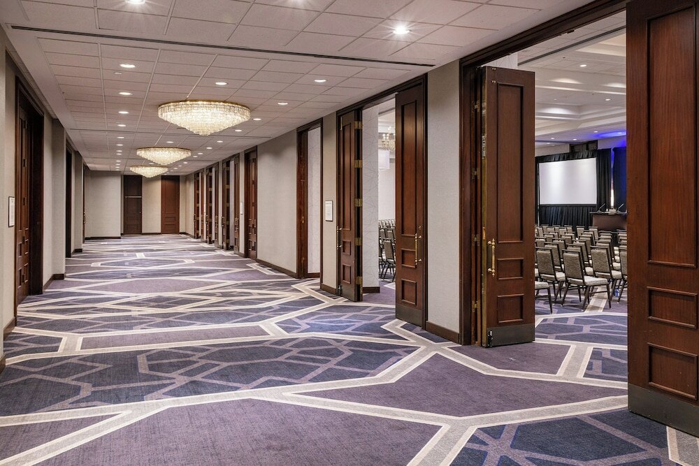 Фото Sheraton Indianapolis City Centre Hotel