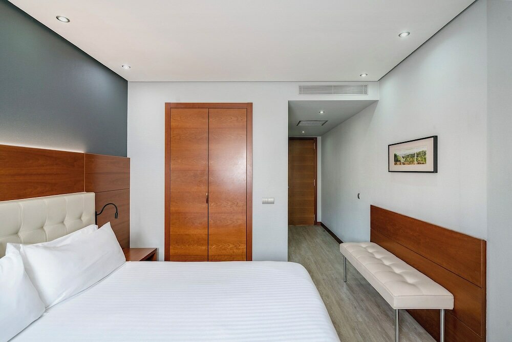 Фото Hotel Silken Coliseum