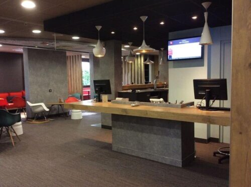 Гостиница Ibis Chambery в Шамбери