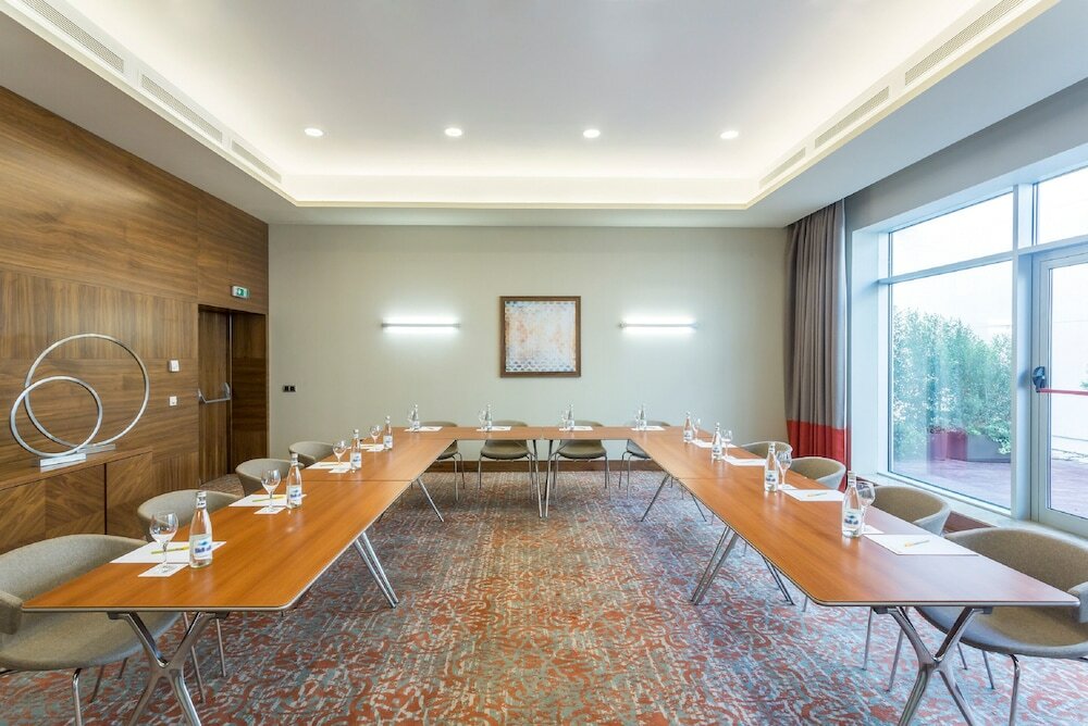 Фото Hilton Garden Inn Tanger City Center 