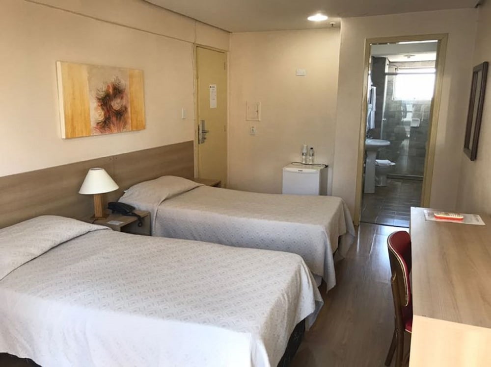 Фото Dan Inn Express Porto Alegre