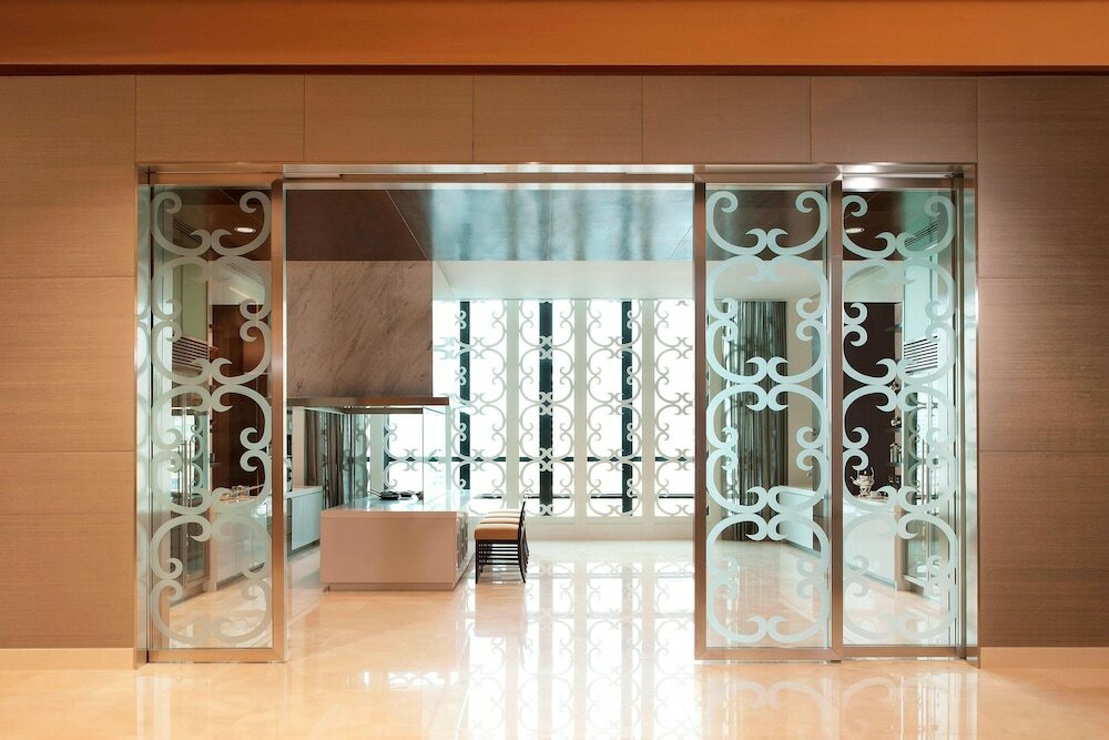 Фото The St. Regis Bangkok