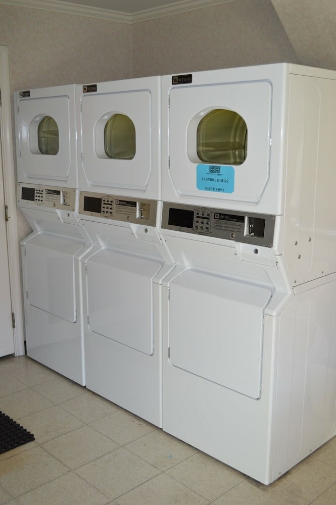 Фото Dynasty Suites Redlands