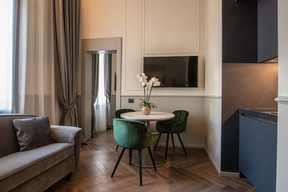 Фото Luxury Apartments Palazzo Nani