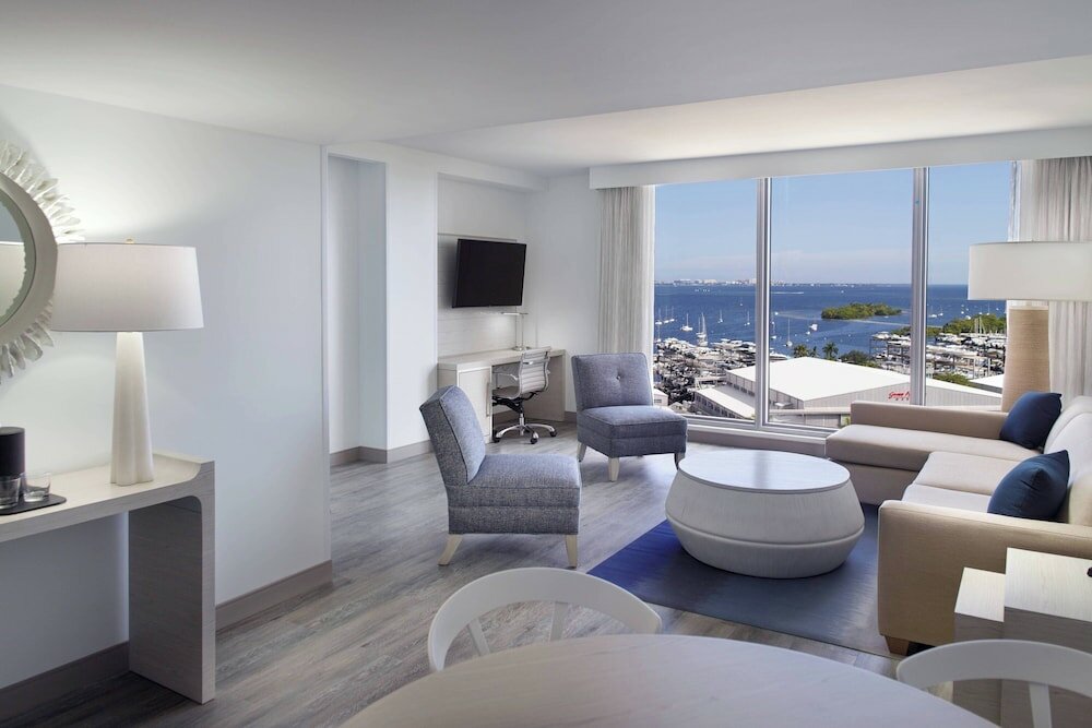 Фото Courtyard Miami Coconut Grove