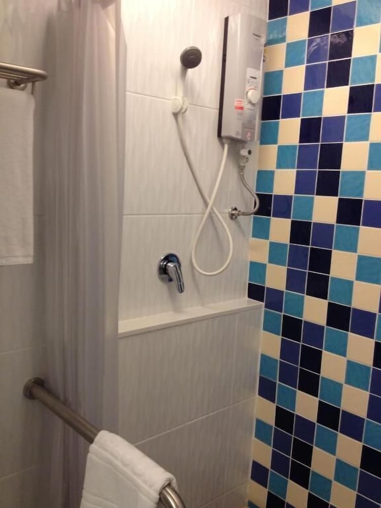 Фото Grand Tower Inn Sathorn Bangkok