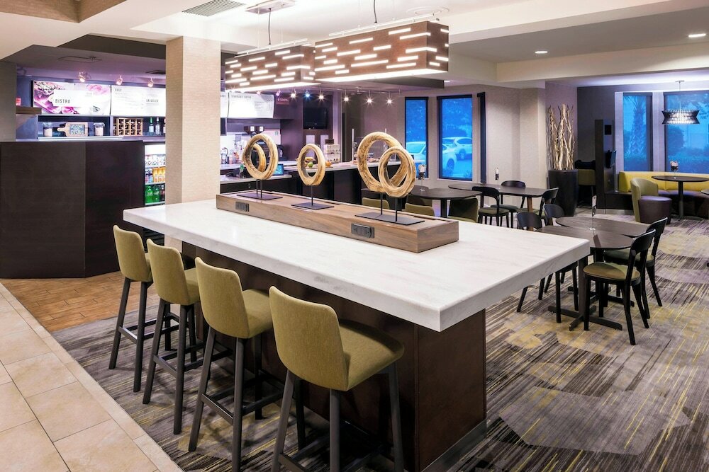 Фото Courtyard by Marriott Pensacola