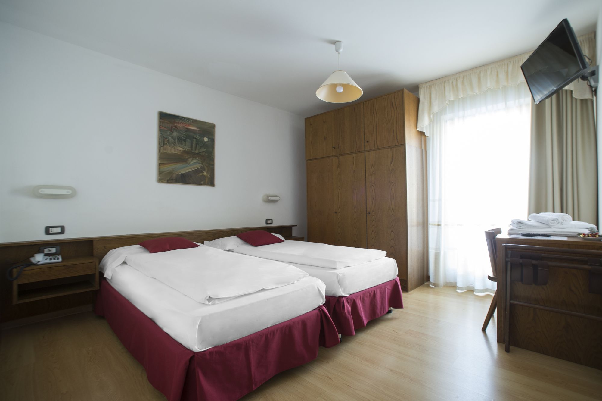Фото Casteluce Hotel Funivie Pinzolo
