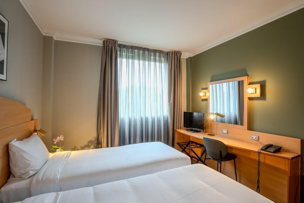 Фото Tulip Inn Turin West