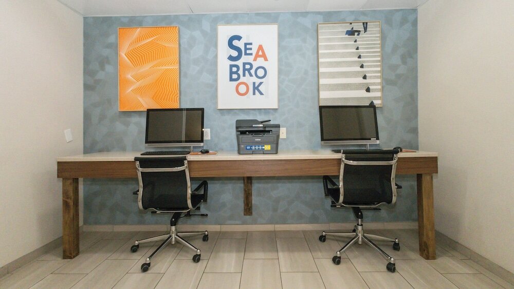 Фото Holiday Inn Express Hotel & Suites Seabrook, an Ihg Hotel