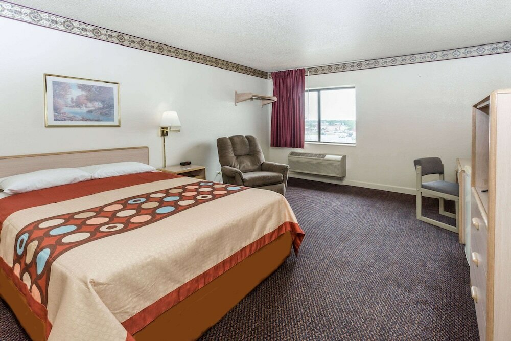 Фото Super 8 by Wyndham Morris