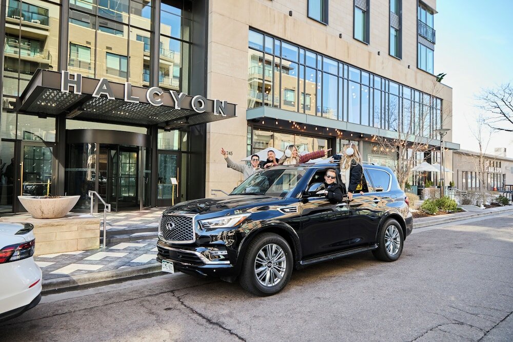 Фото Halcyon - a hotel in Cherry Creek