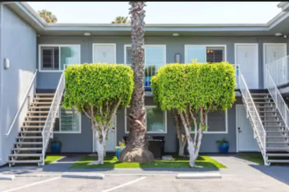 Фото Santa Monica Motel