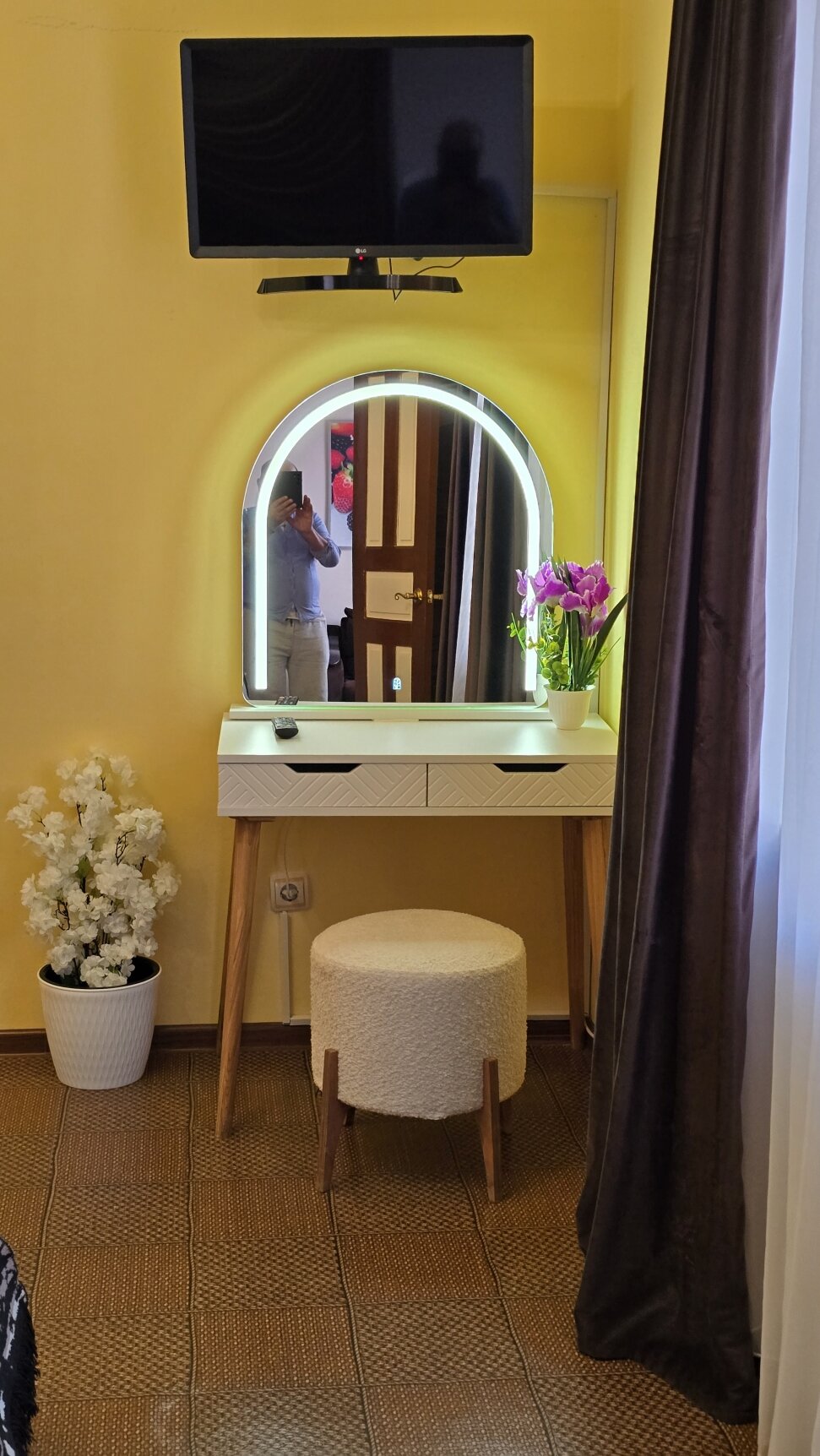 Фото Нарзан Вест