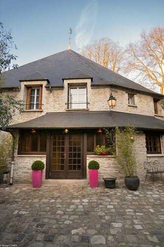 Гостиница Logis Hostellerie de la Porte Bellon в Санли