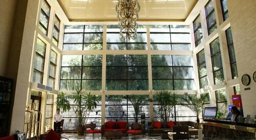 Внешний вид отеля Best Western Plus Paradise Hotel Dilijan в Дилижане, фото 5