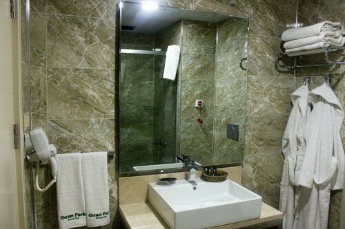 Гостиница Giran Park Termal Otel в Аладжакае