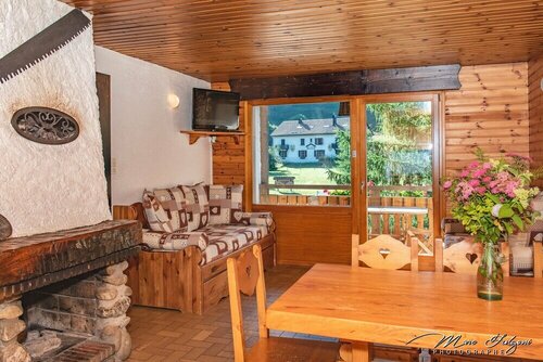 Гостиница Le Couarôge Chalets в Ла-Бресе