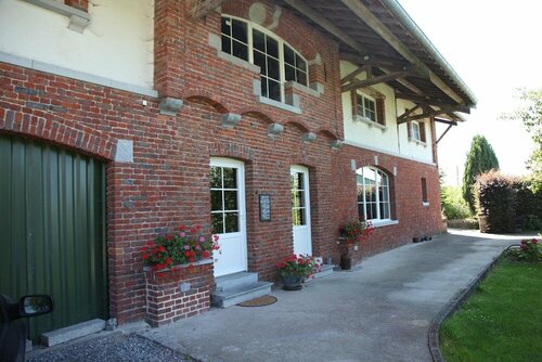 Гостиница La Citadelle D’Hututu в Авене-сюр-Эльпе