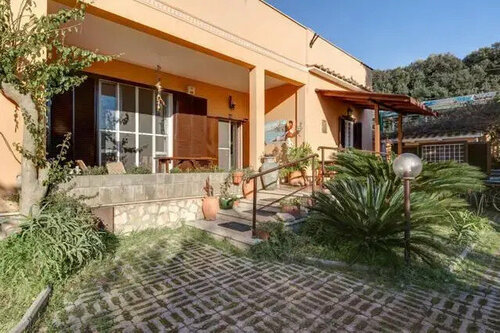 Гостиница Bed & Breakfast Al Piccolo Rifugio в Анцио