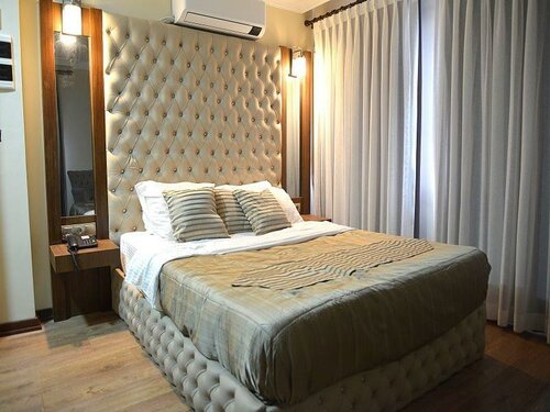 Гостиница Red Green Hotel в Чигли