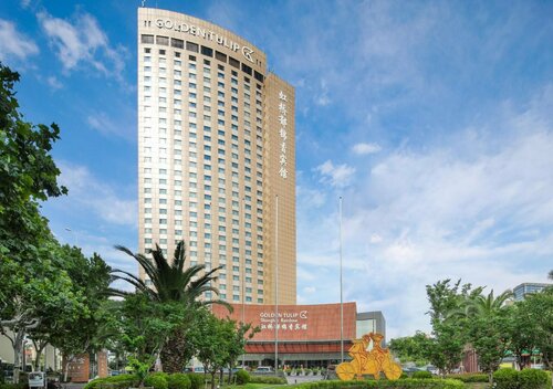 Гостиница Golden Tulip Shanghai Rainbow в Шанхае