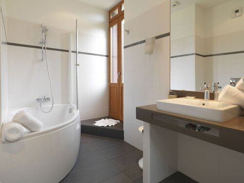 Гостиница Logis Hotel le Manoir d'Agnes в Фуа